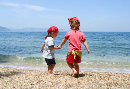 Kinder am Strand